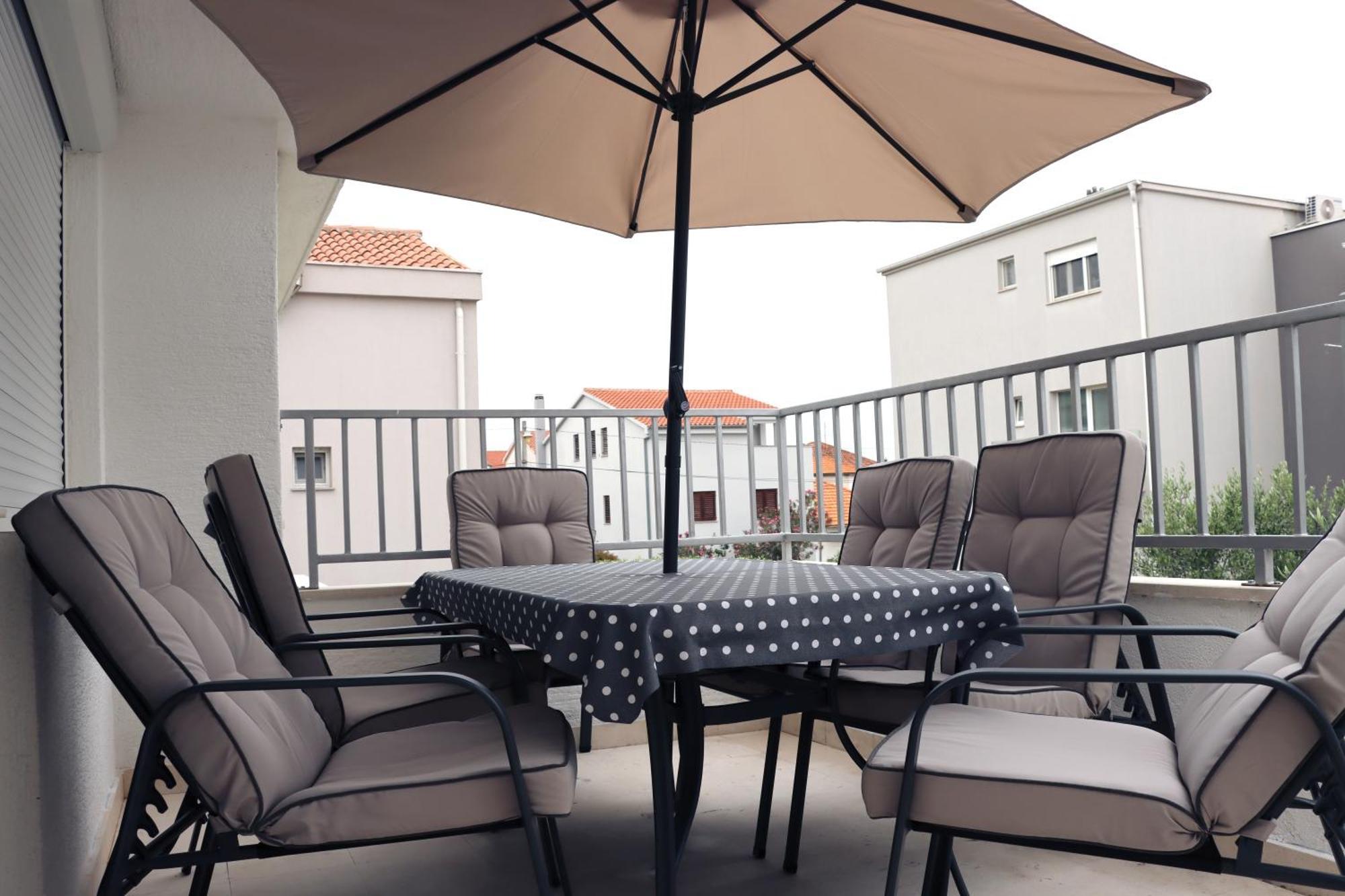 Pepi Apartments 4 扎达尔 外观 照片